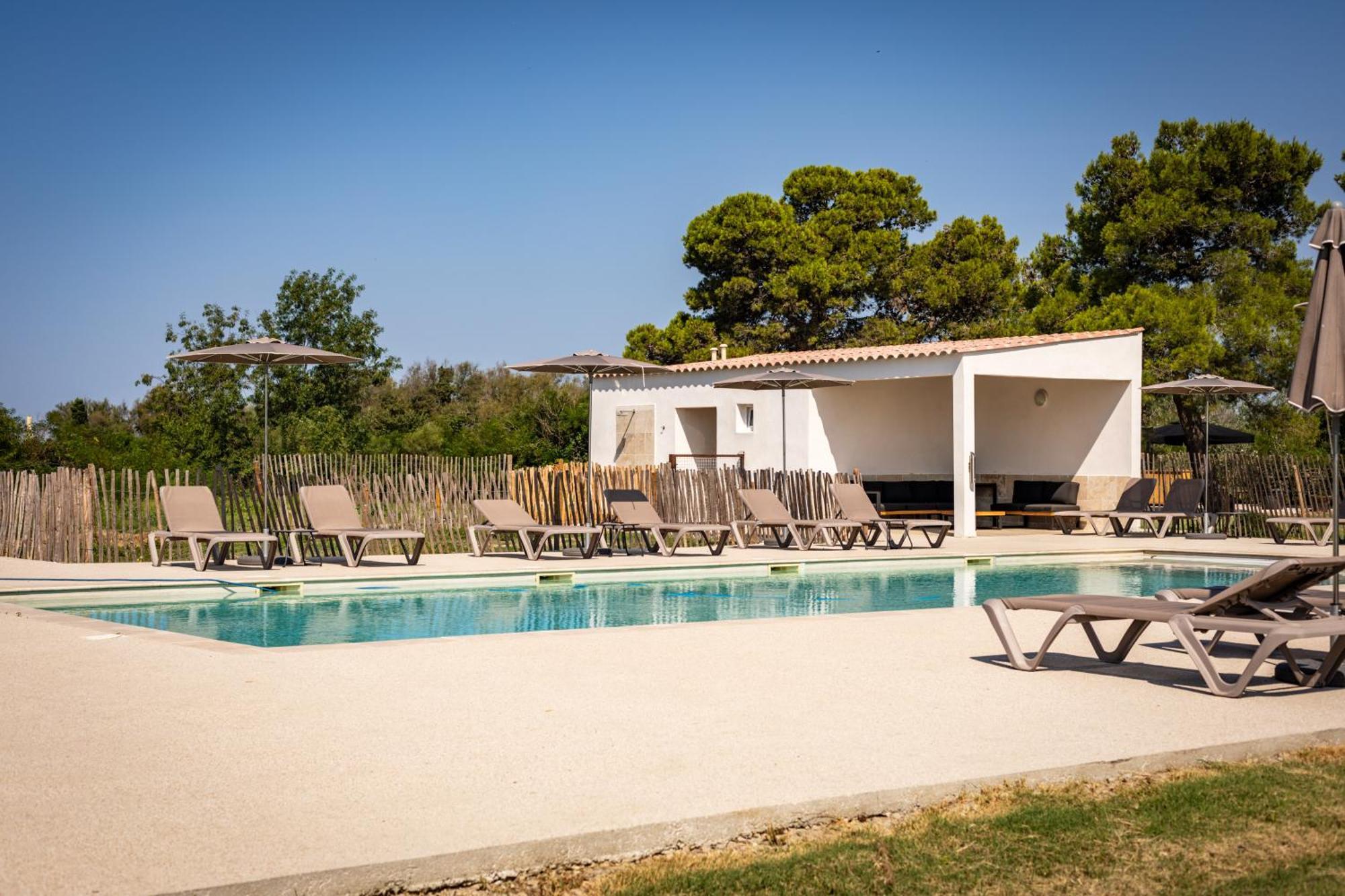 Hotel Lou Mas Dou Juge Saintes-Maries-de-La-Mer Exterior foto